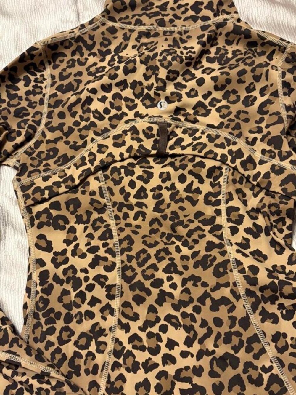 Lululemon Leopard Print Define Jacket and Align Leggings Set - Picture 5 of 5